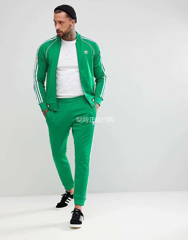 Adidas adicolor зеленый костюм