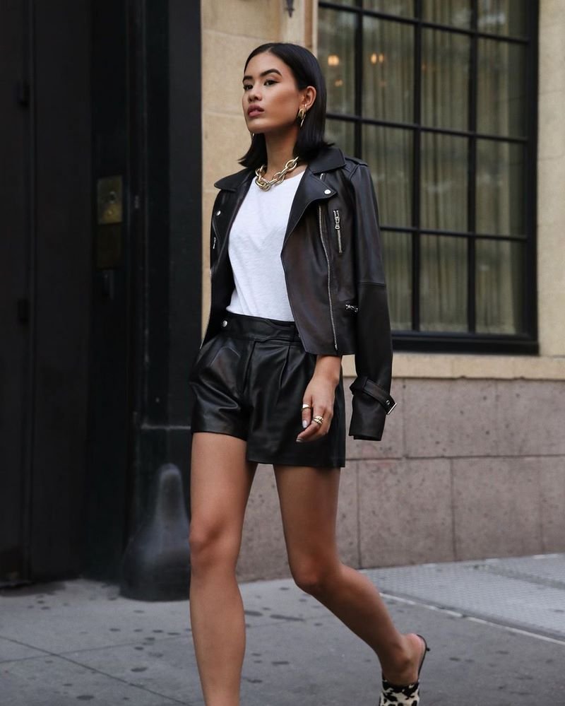 Черные кожаные шорты уличная мода