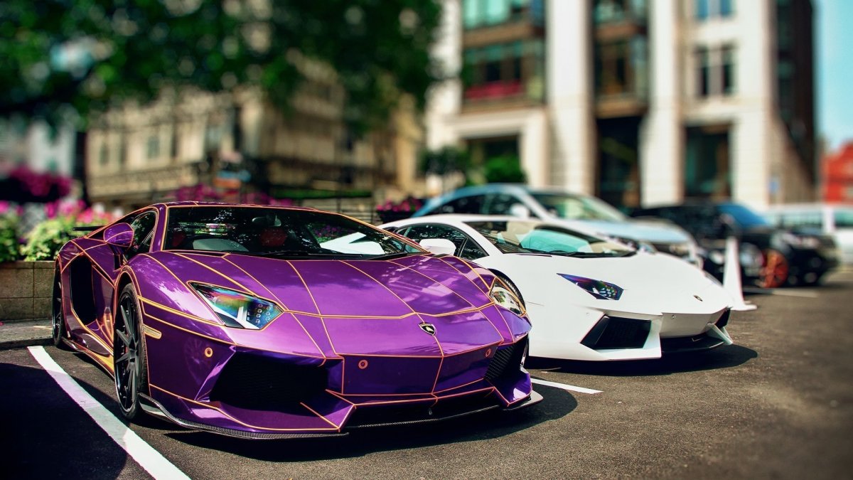 Lamborghini Aventador lp700-4 фиолетовый