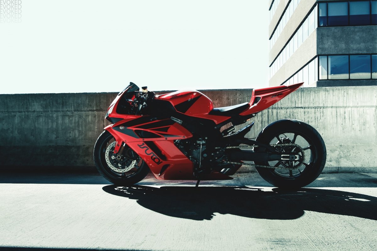 Мотоцикл Хонда CBR 1000r красный