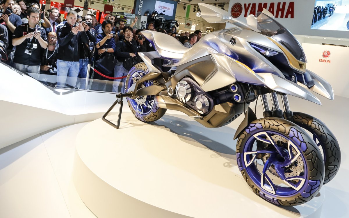 Мотоцикл 2 колеса спереди Yamaha