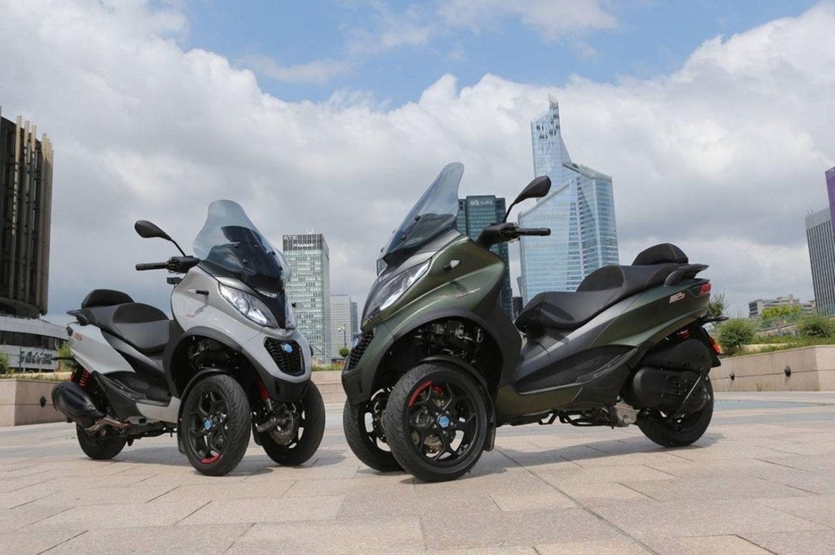 Скутер трехколесный Piaggio