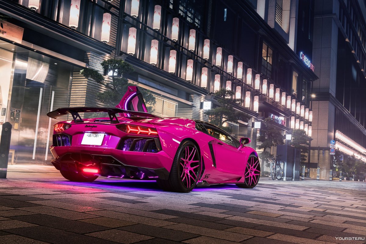 Lamborghini Aventador lp700-4 розовая