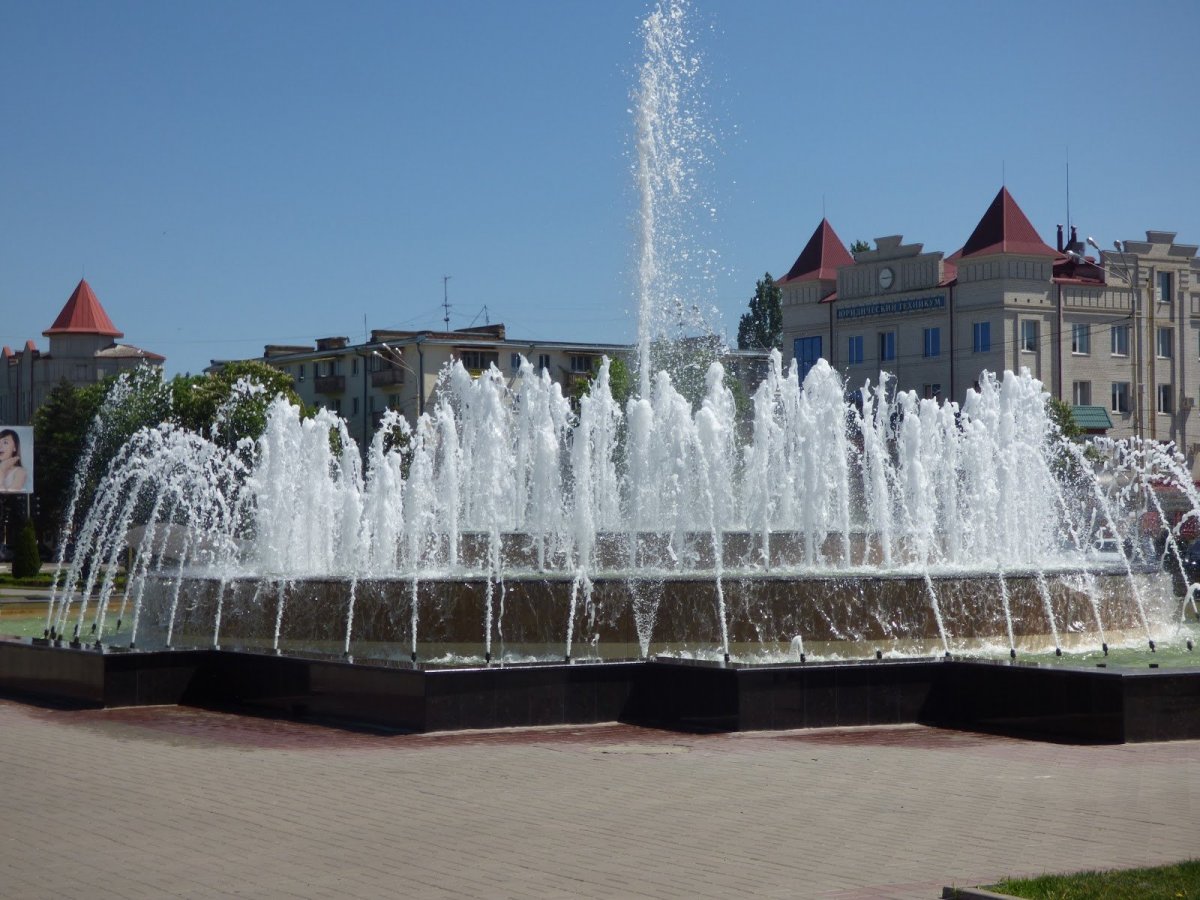 Кропоткин вокзал фонтан