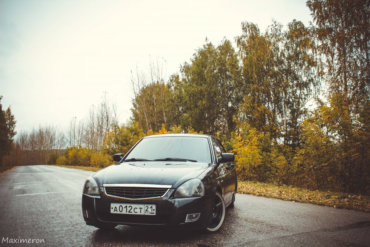 Lada Приора белая