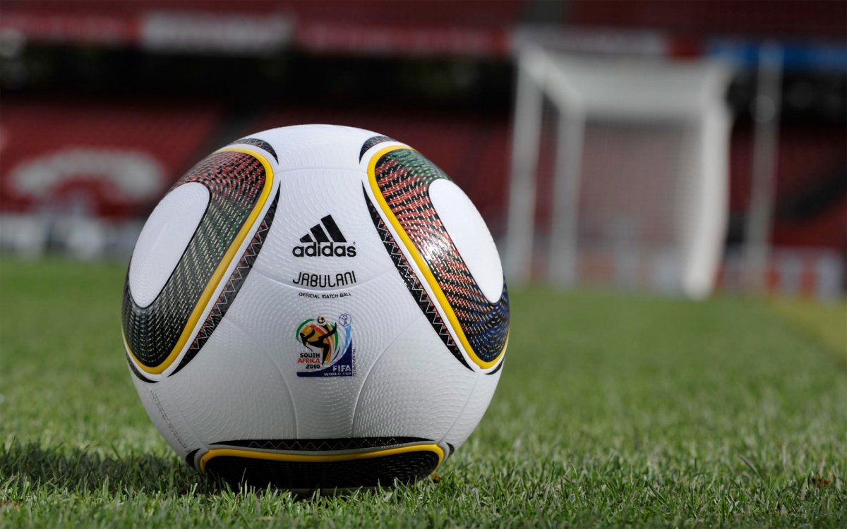 Мяч adidas Munich Final 2012