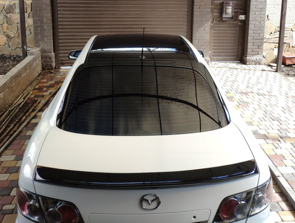 Хонда Аккорд 7 черного цвета крыша белого