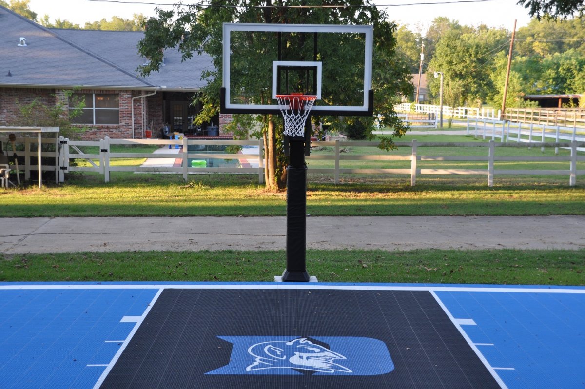 Площадка для баскетбола на даче