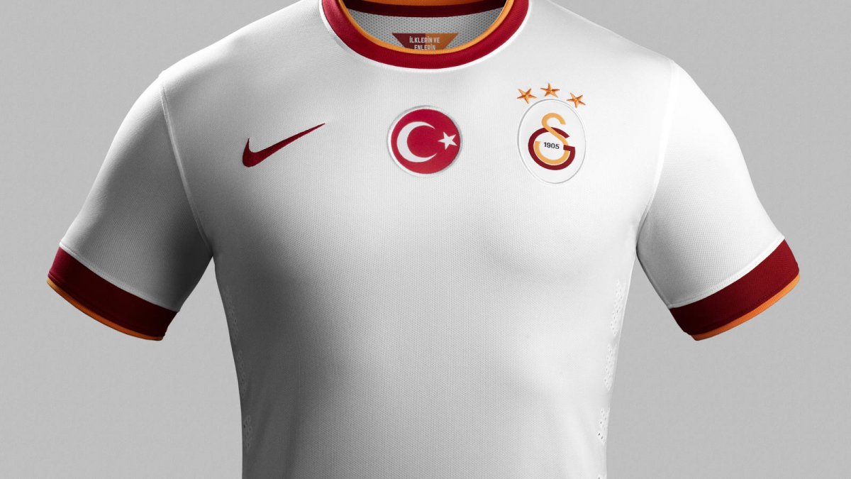 Galatasaray - away Kit