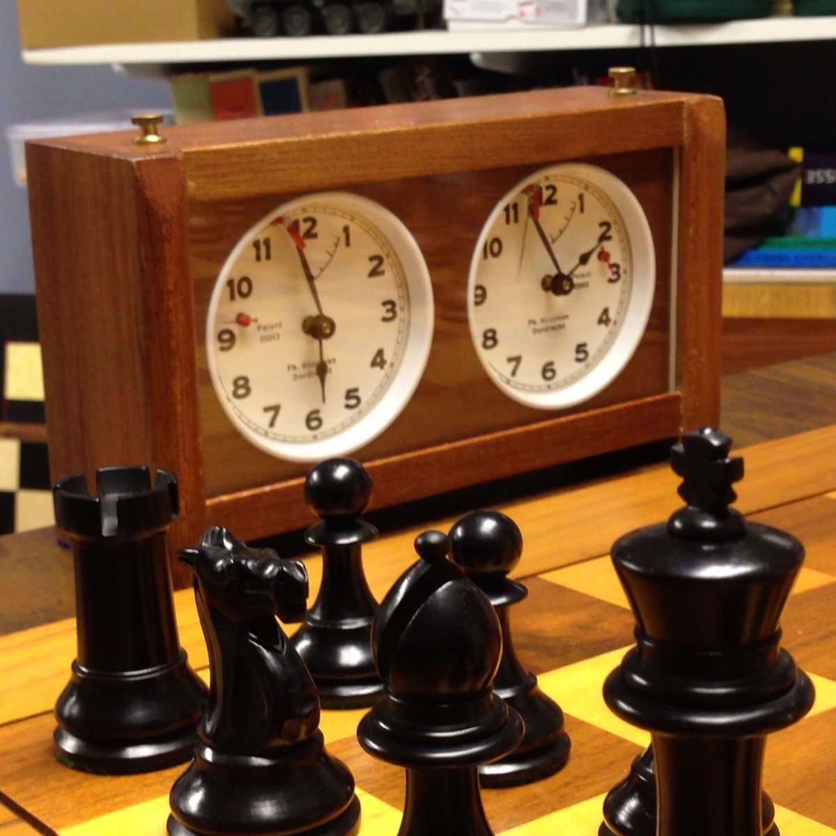 Часы в шахматах