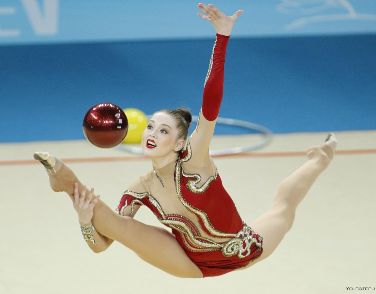 Лаура Диамбекова гимнастика