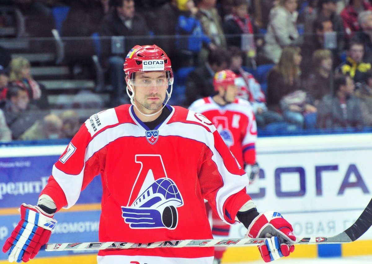Александр Гуськов хоккеист