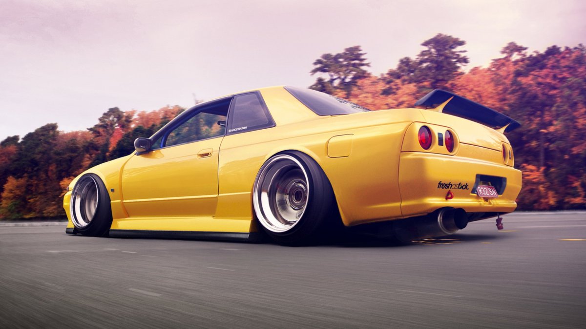 Nissan Skyline r34 и r32