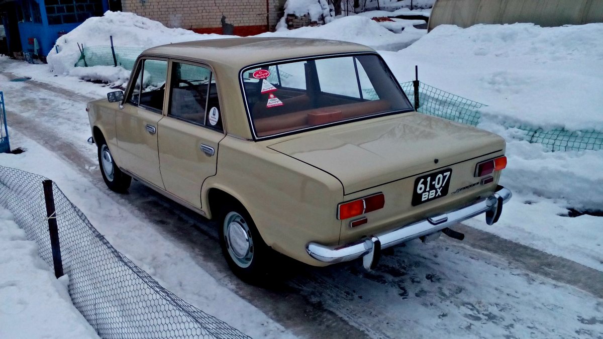 ВАЗ 2101 бежевый металлик