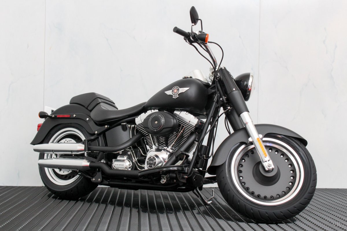 Мотоцикл Harley Davidson fat boy