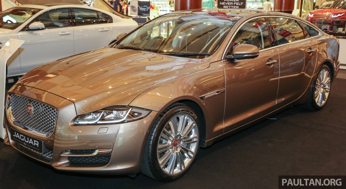 Jaguar XJ золото