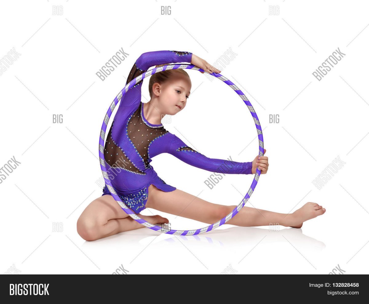 Художественная гимнастика дети с обручем