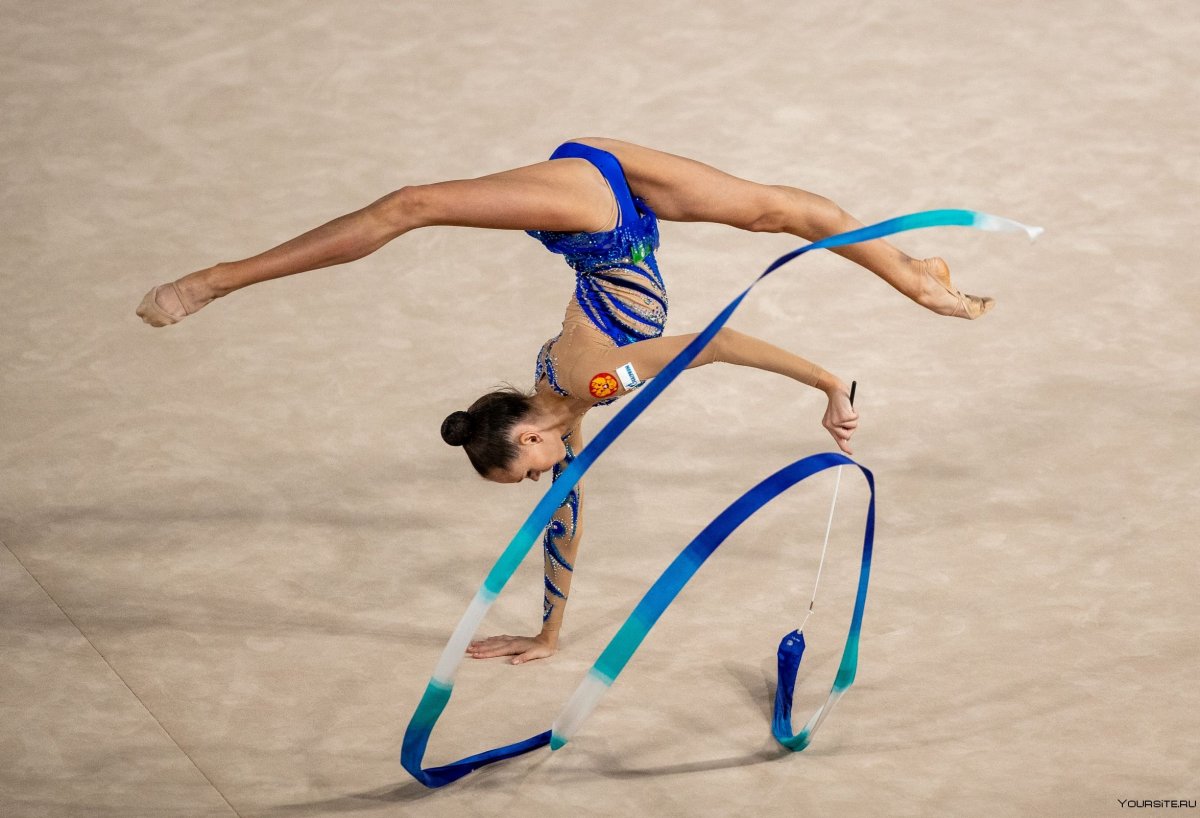 Анастасия Салос художественная гимнастика