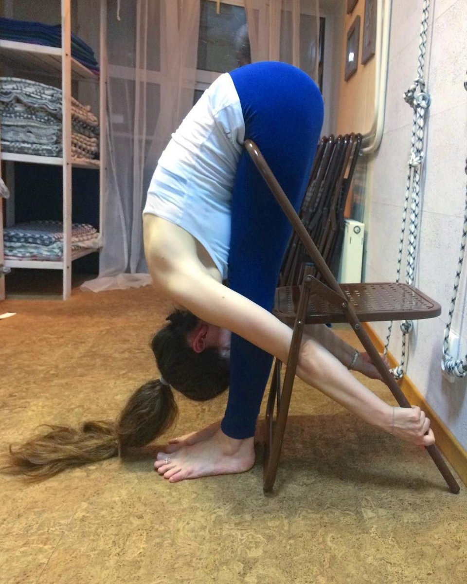 Упражнения на стуле ЛФК