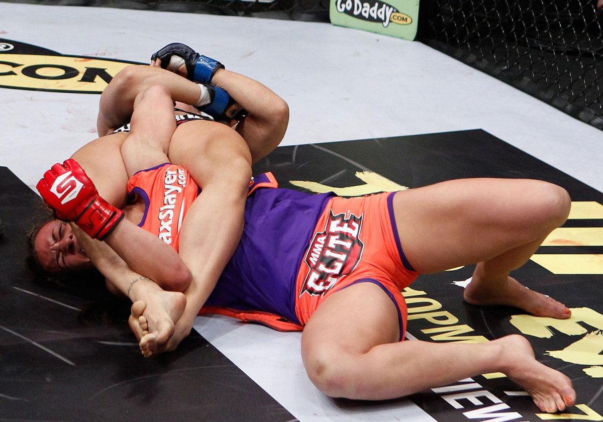 Прием рычаг локтя юфс