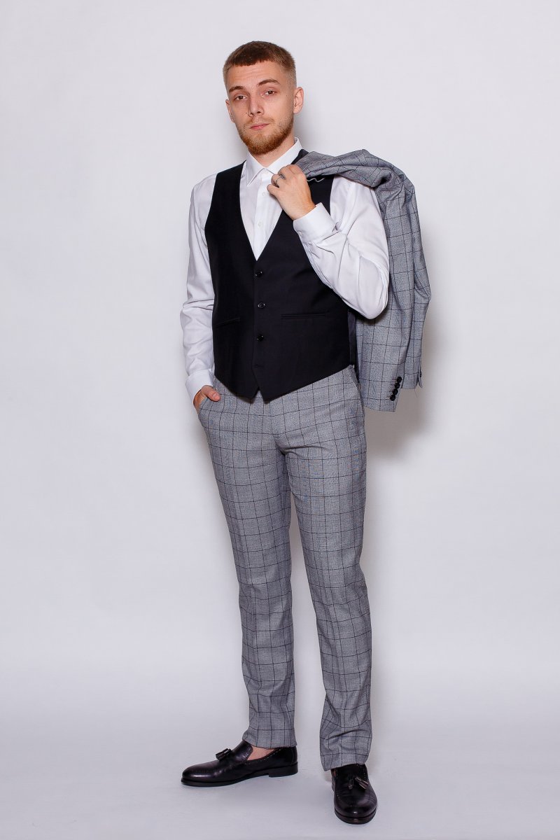 Брюки и жилетка мужские