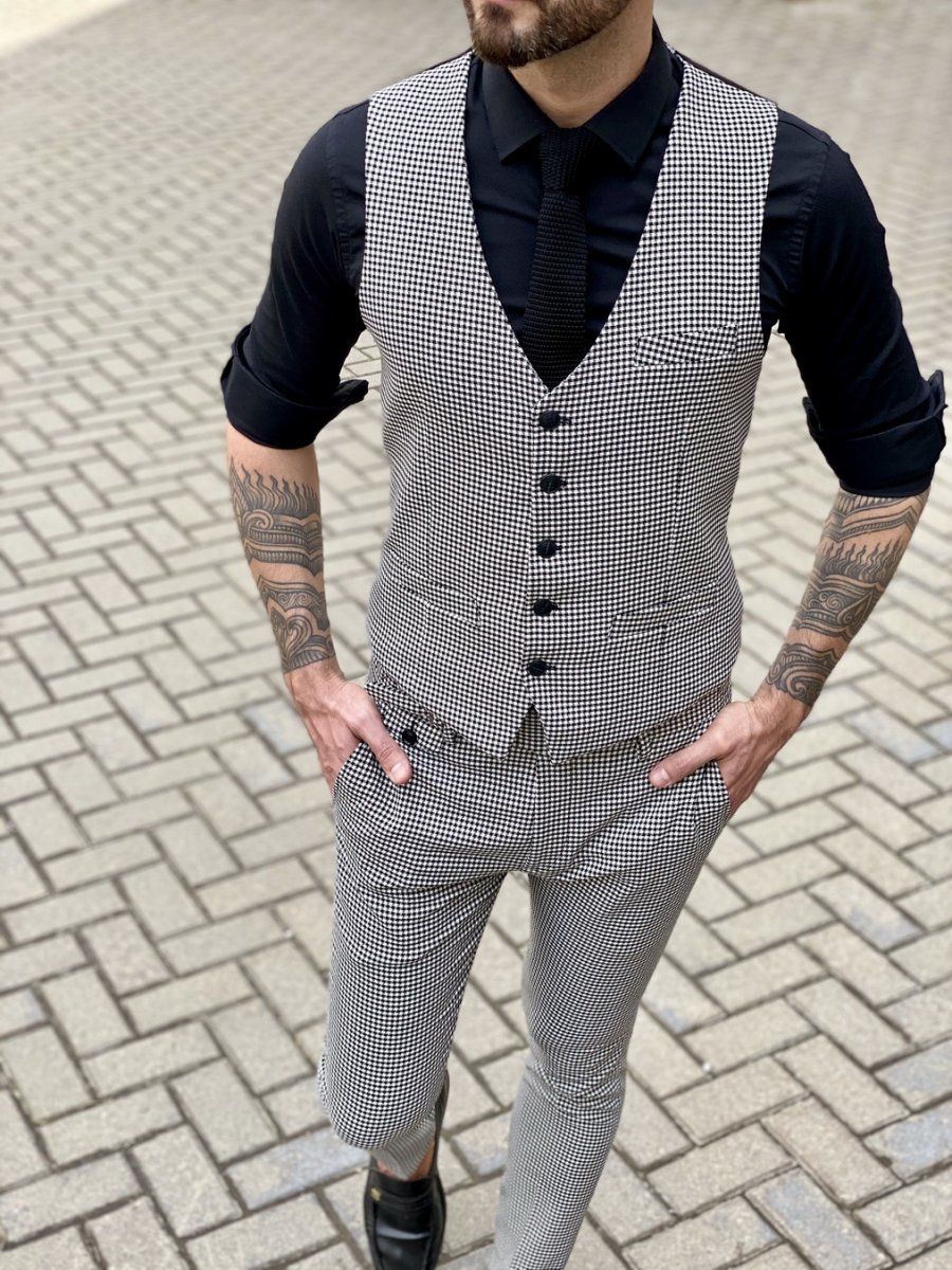 Брюки и жилетка мужские