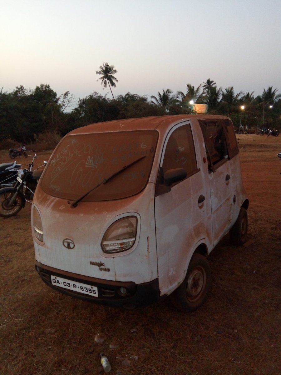 Bajaj Qute re60