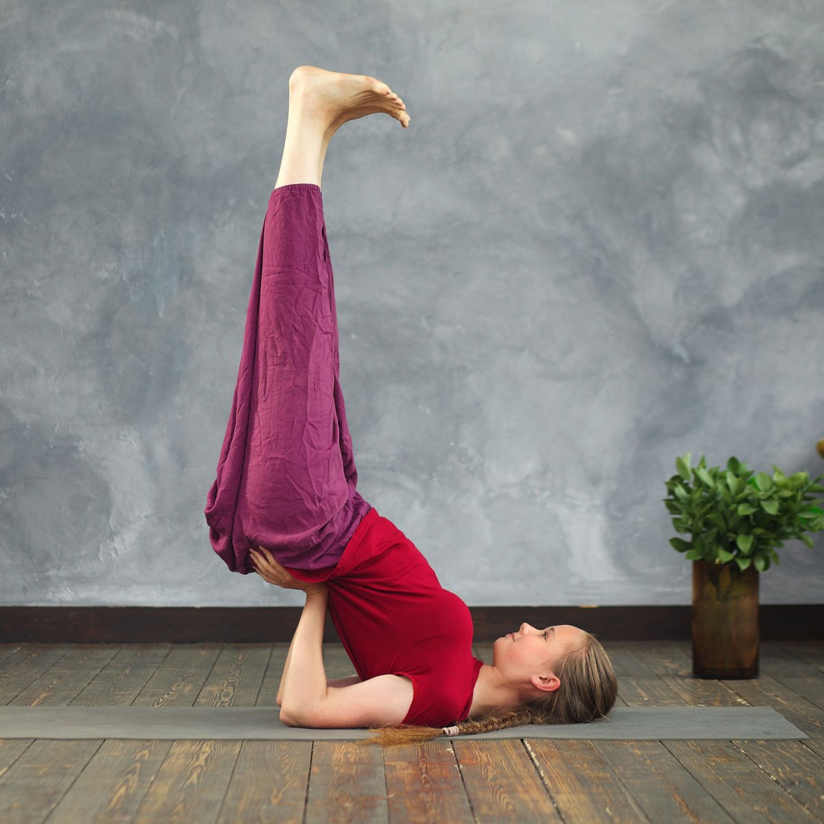 Упражнение треугольник йога