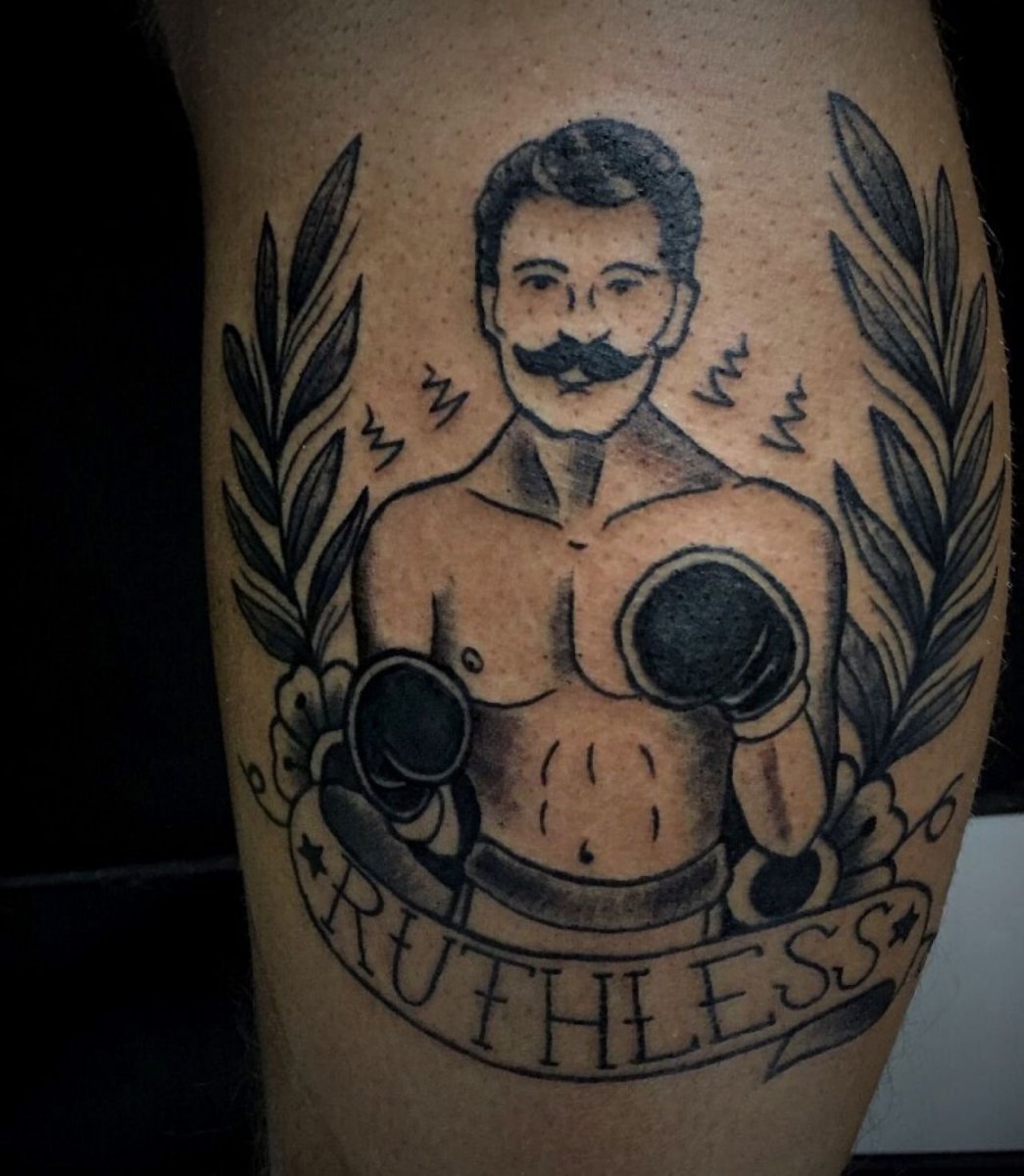 Тату боксер