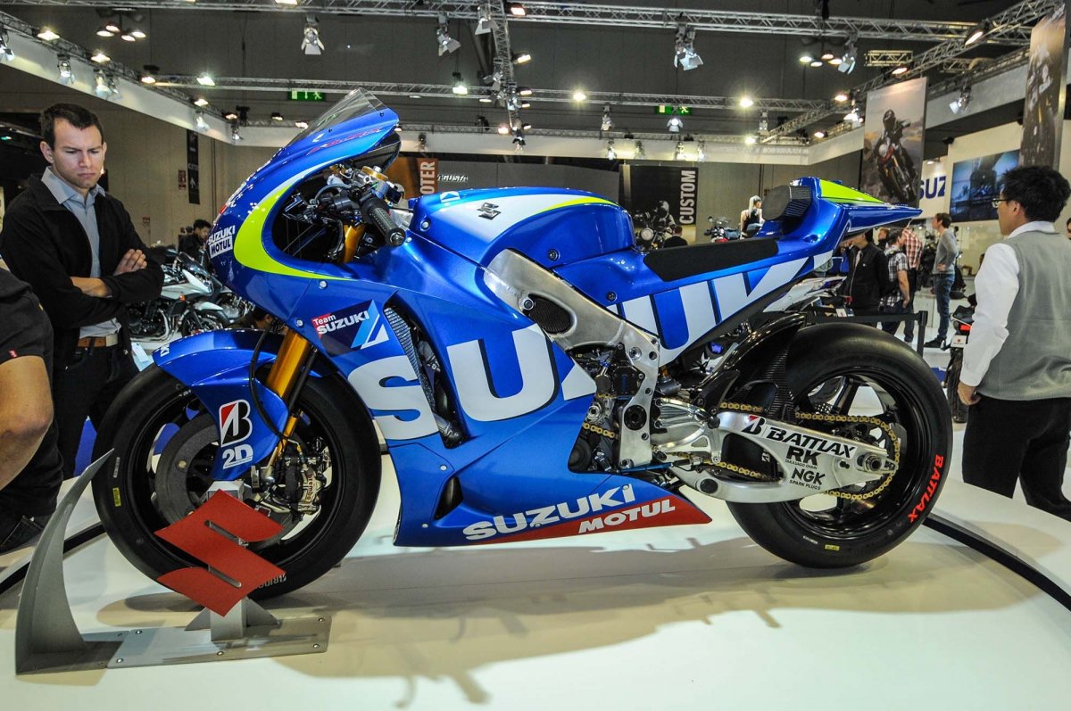 Мотоциклист на Suzuki GSX