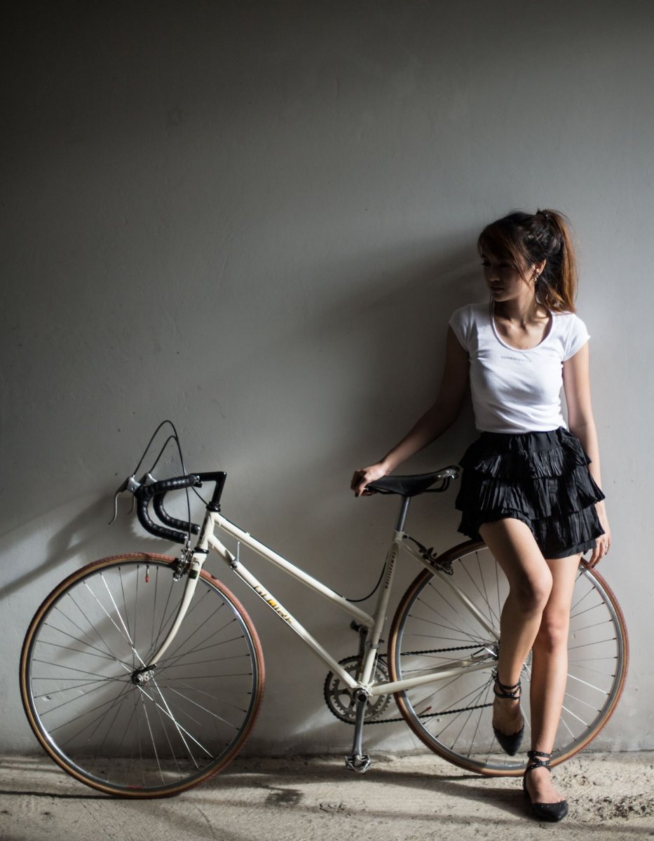 Круизер велосипед девушка