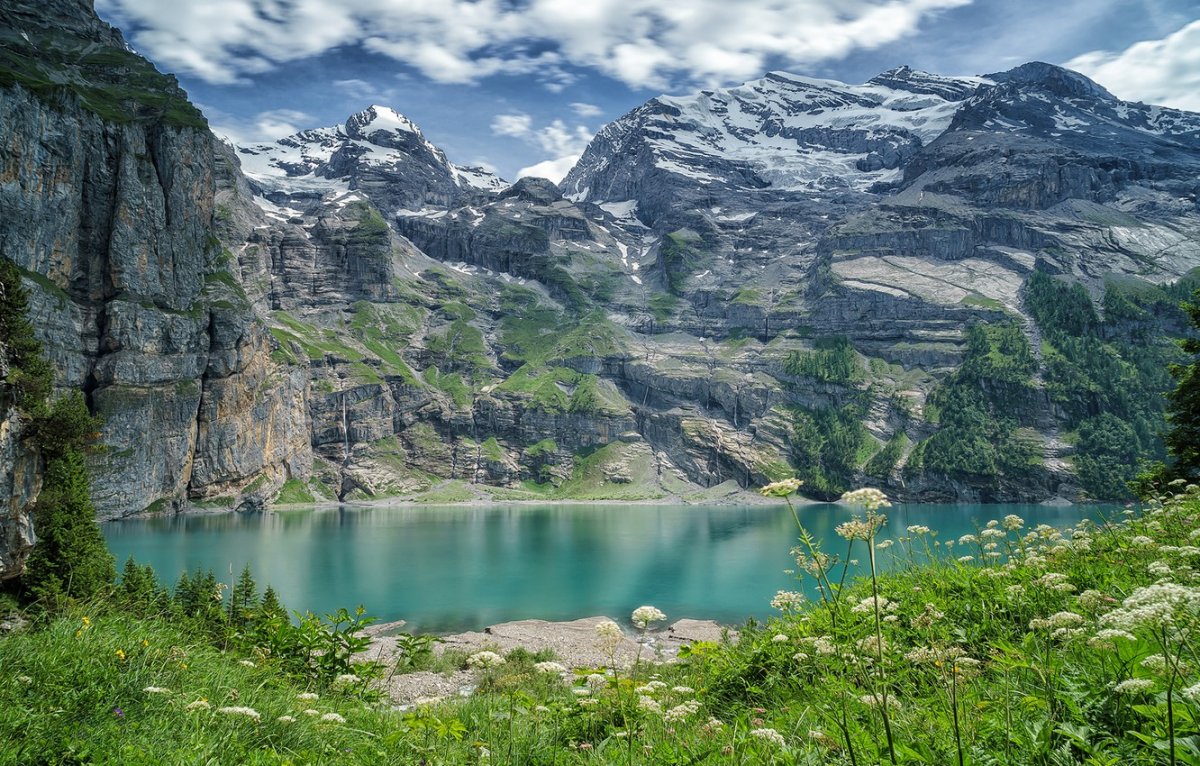 Швейцария озеро Зееальп Швейцария