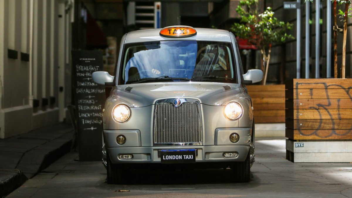 London Taxi tx4 Geely