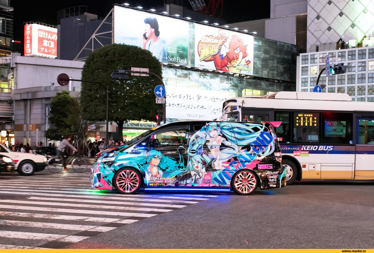 Itasha van