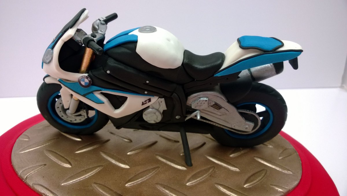 Мотоцикл из полимерной глины