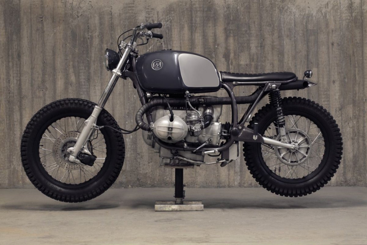 BMW Moto нейкид