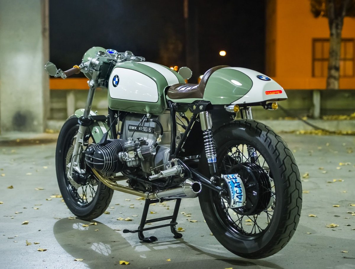 BMW k100 Cafe Racer Scrambler girl