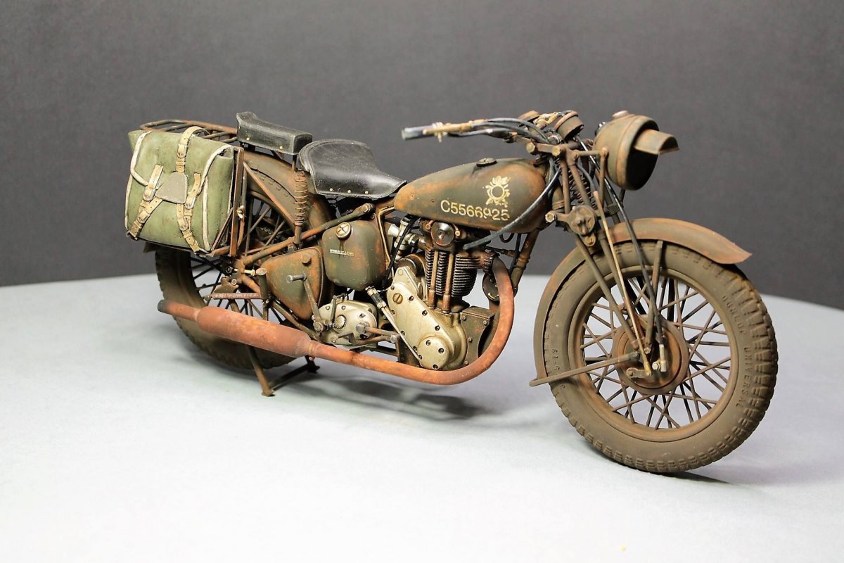 Шина военный мотоцикл Урал 1943
