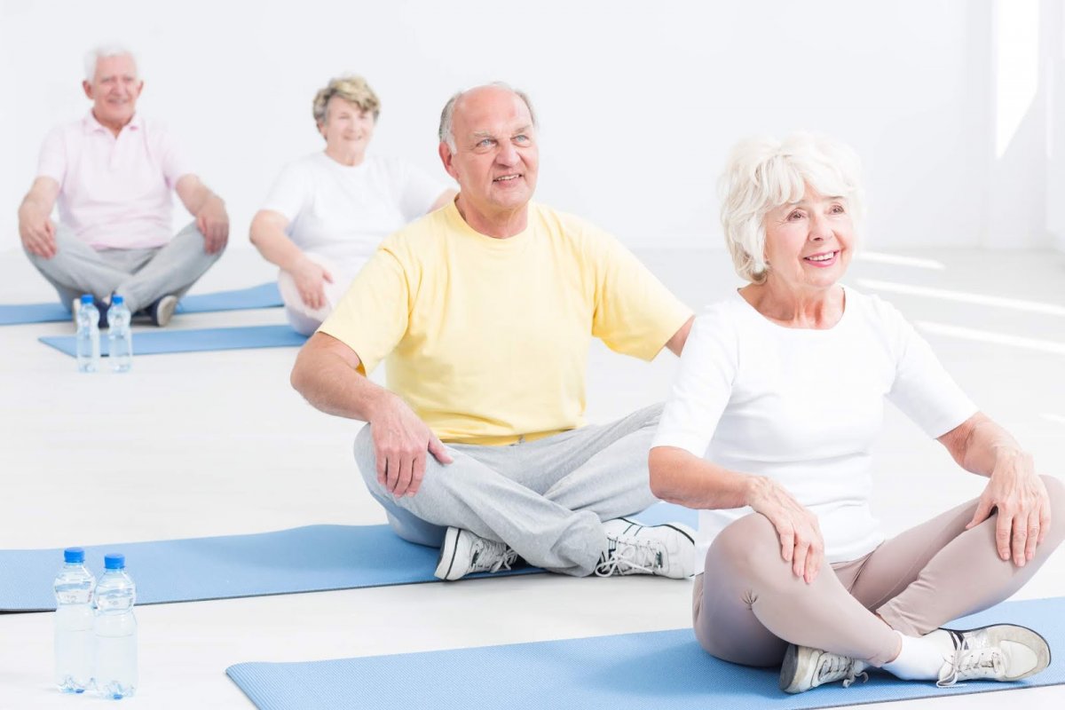 Йога для пожилых упражнения