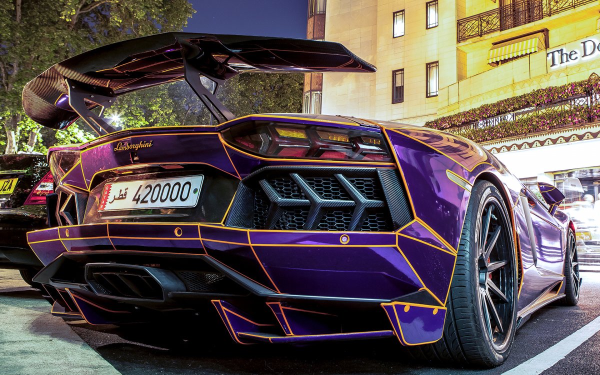 Lamborghini Aventador lp700-4 фиолетовый