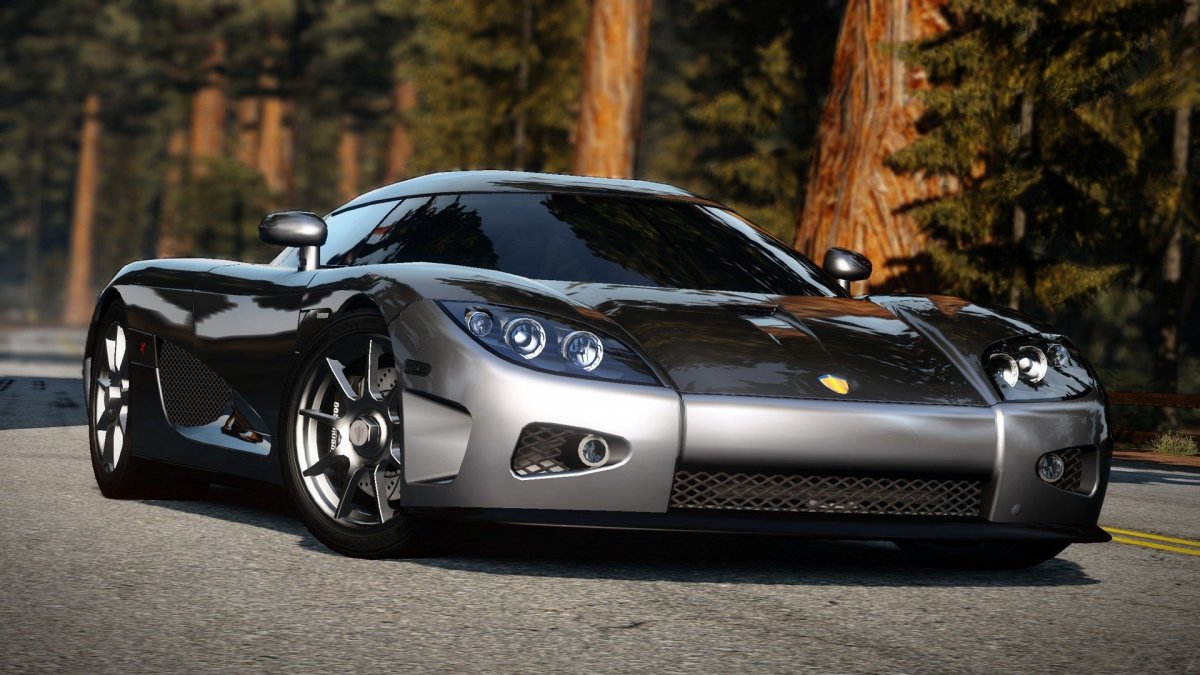 Машина Koenigsegg CCXR Trevita