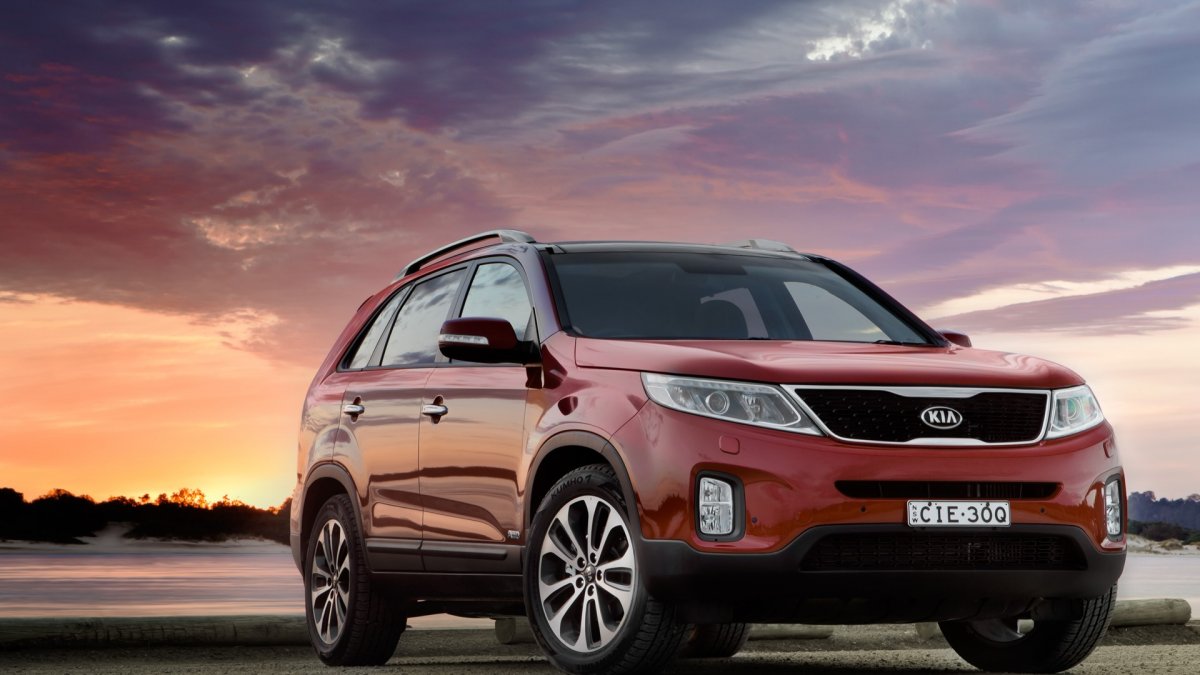 Kia Sorento оранжевый