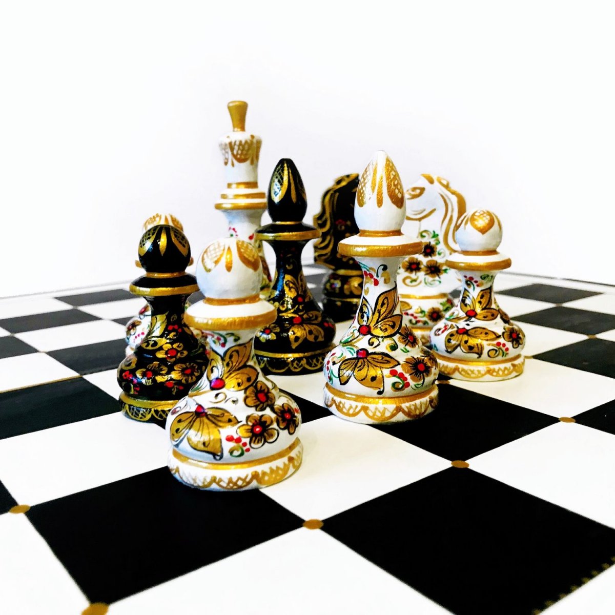 Шахматы в стиле Баухауз Автор