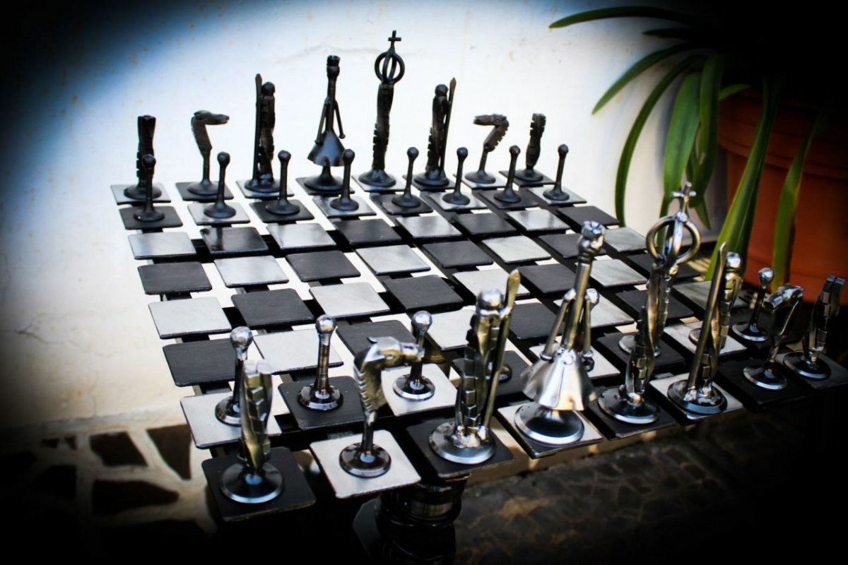 Тони Найдоски шахматы