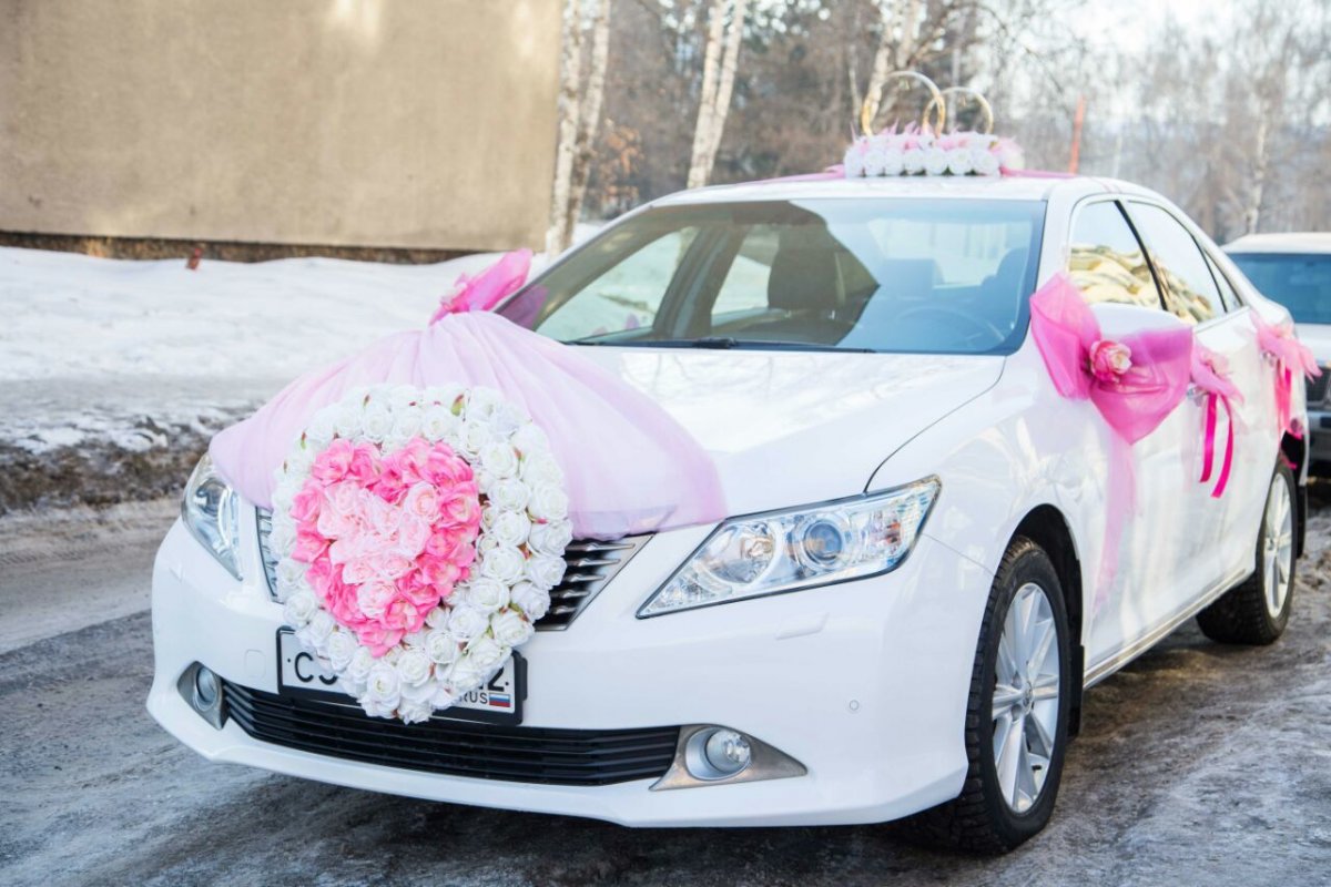 Украшения на машину на свадьбу свадебный фиолет