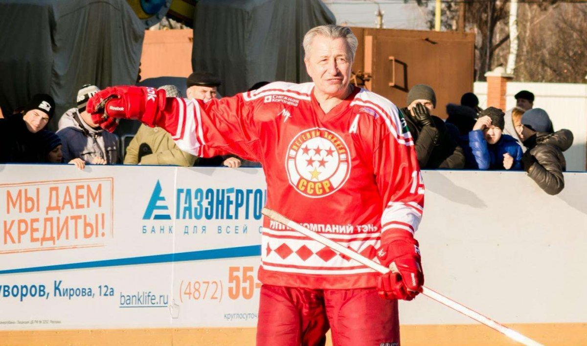 Владимир Якушев хоккей