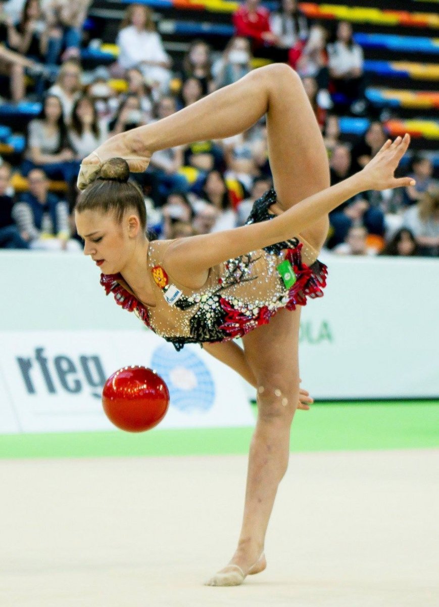 Дина Аверина комбинезон 2017