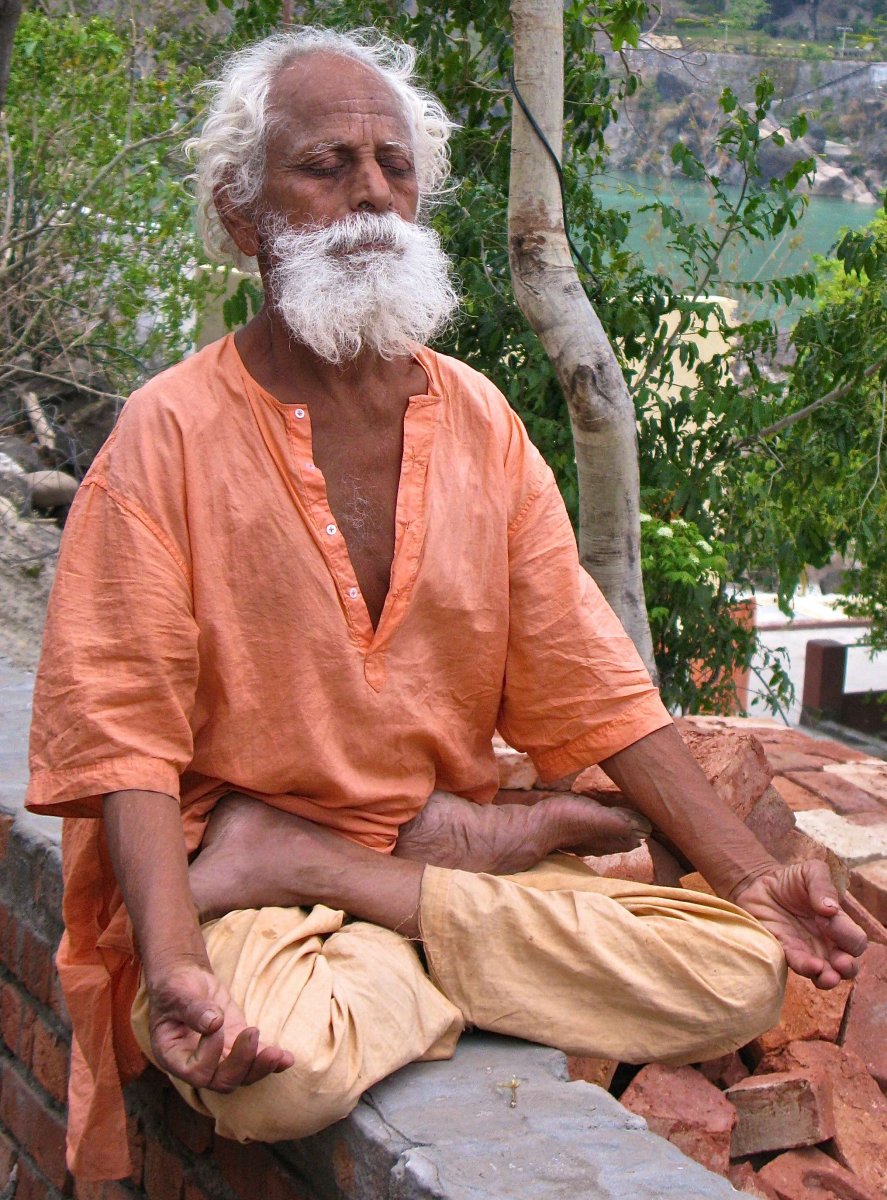Иша йога центр в Индии