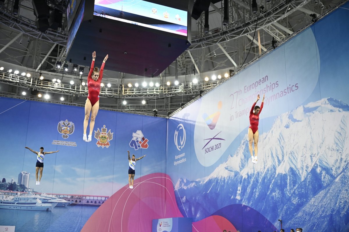 Сергей Азарян прыжки на батуте
