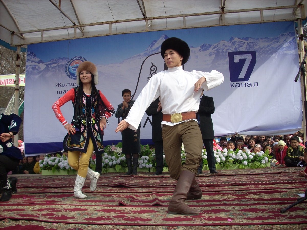 Казахские танцевальные зажигательные